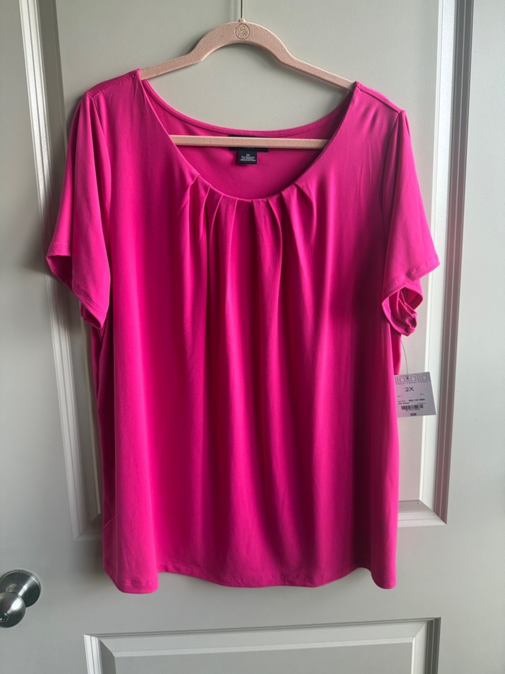 Women's Plus Pink Pleated Scoop Neck Top
